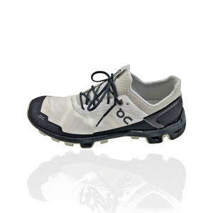 ON Running Cloudventure Peak White / Black Women's 9.5 UK 7.5 EURO 41